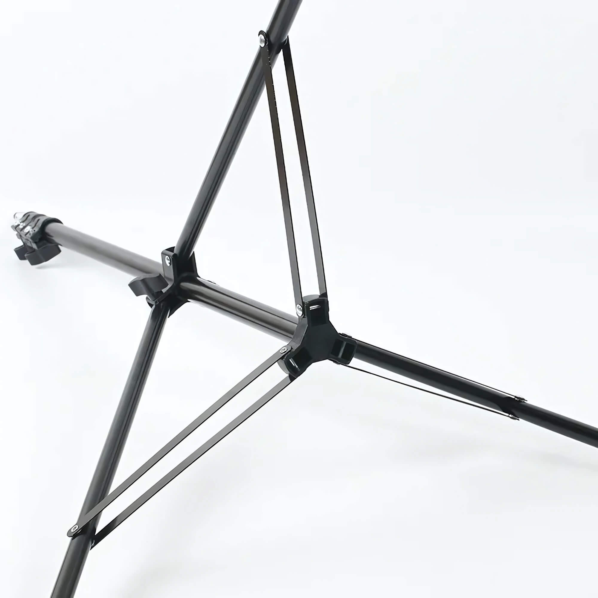 חצובה למקרן