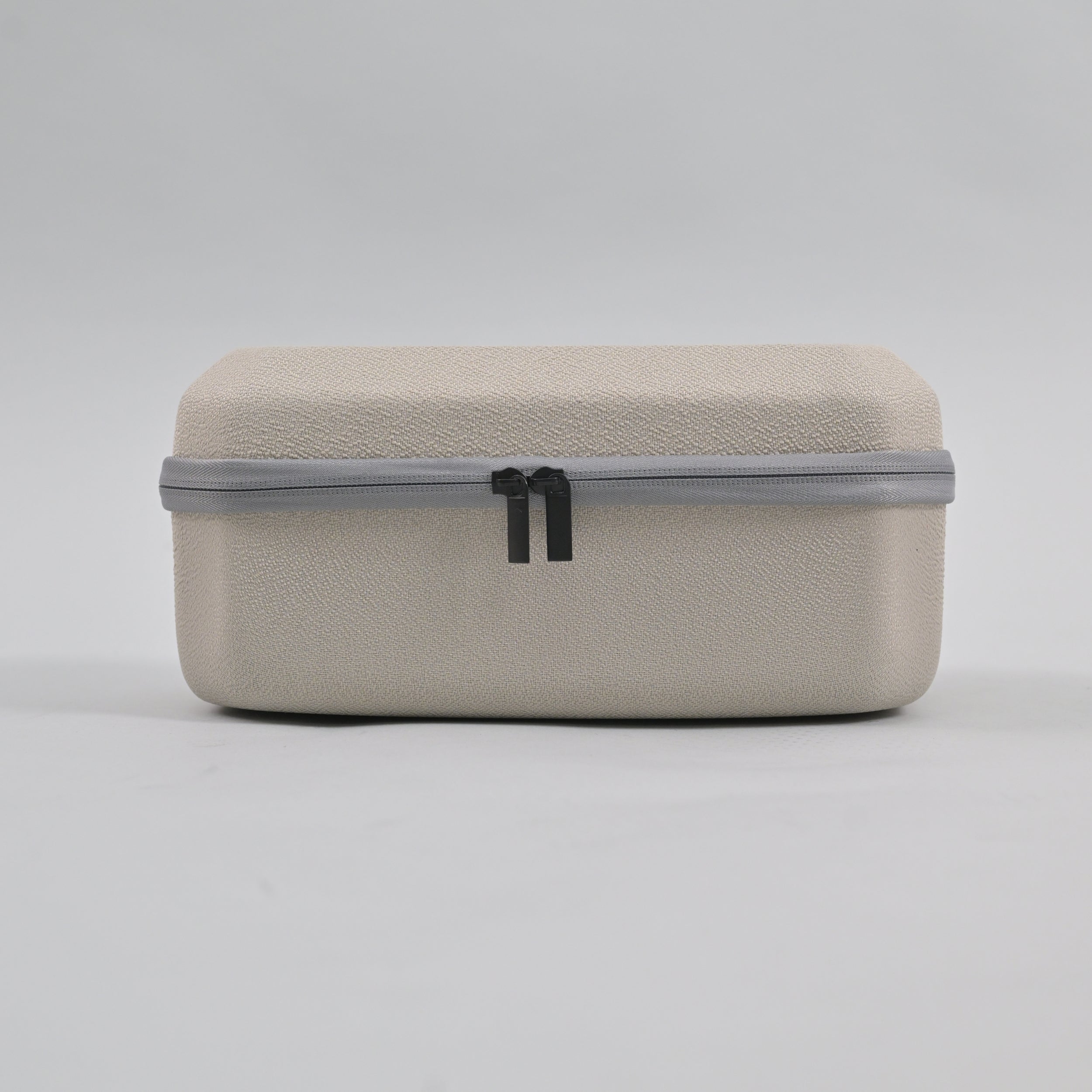 תיק אוקספורד מרופד קשיח למקרן